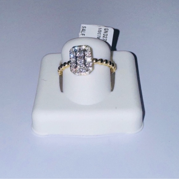 10k Solid Gold Real Diamond Engagement Ring, Bridal Wedding ring, Free Appraisal - Picture 5 of 10